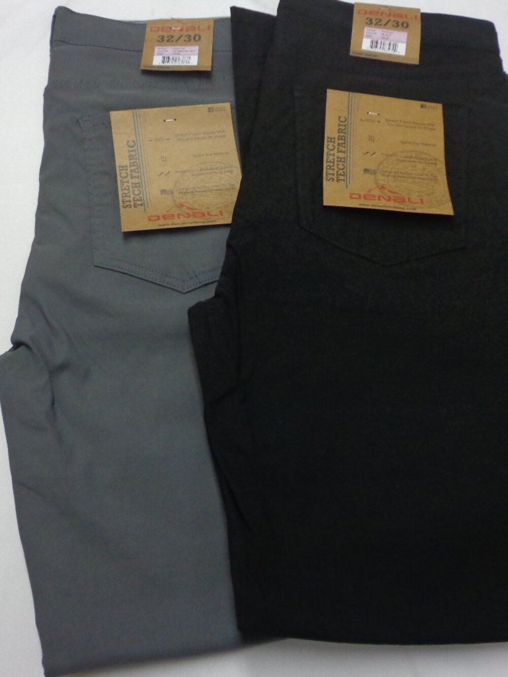 DENALI Lot of 2 Tech Stretch Pants  Charcoal Sky Gray & Black   32-30